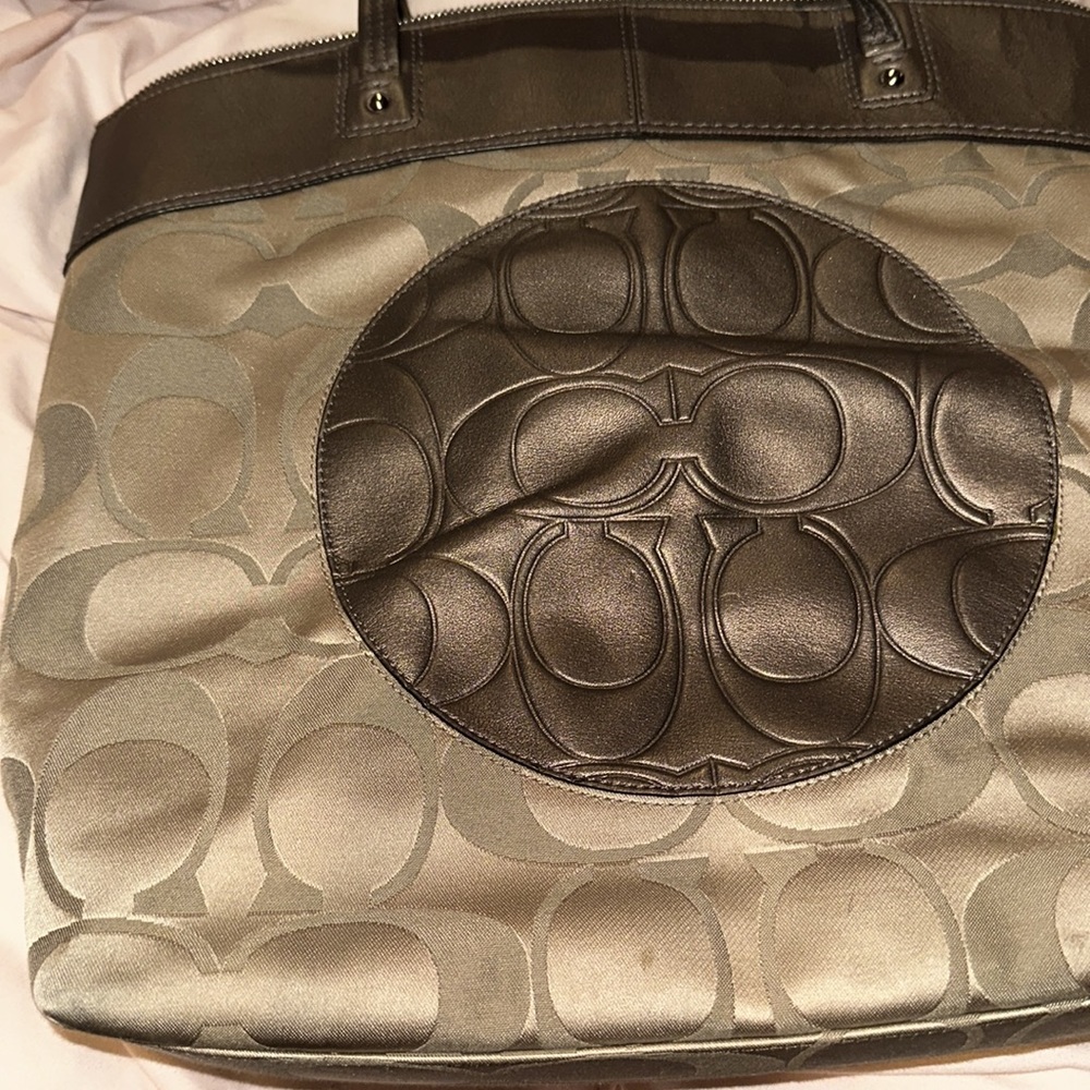 Coach tote - Picture 2 of 10
